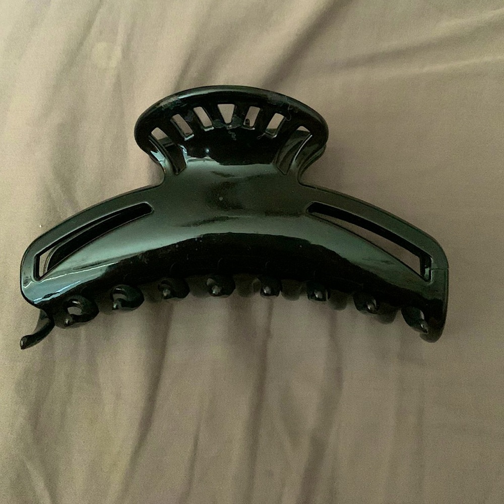 Hair claw clip